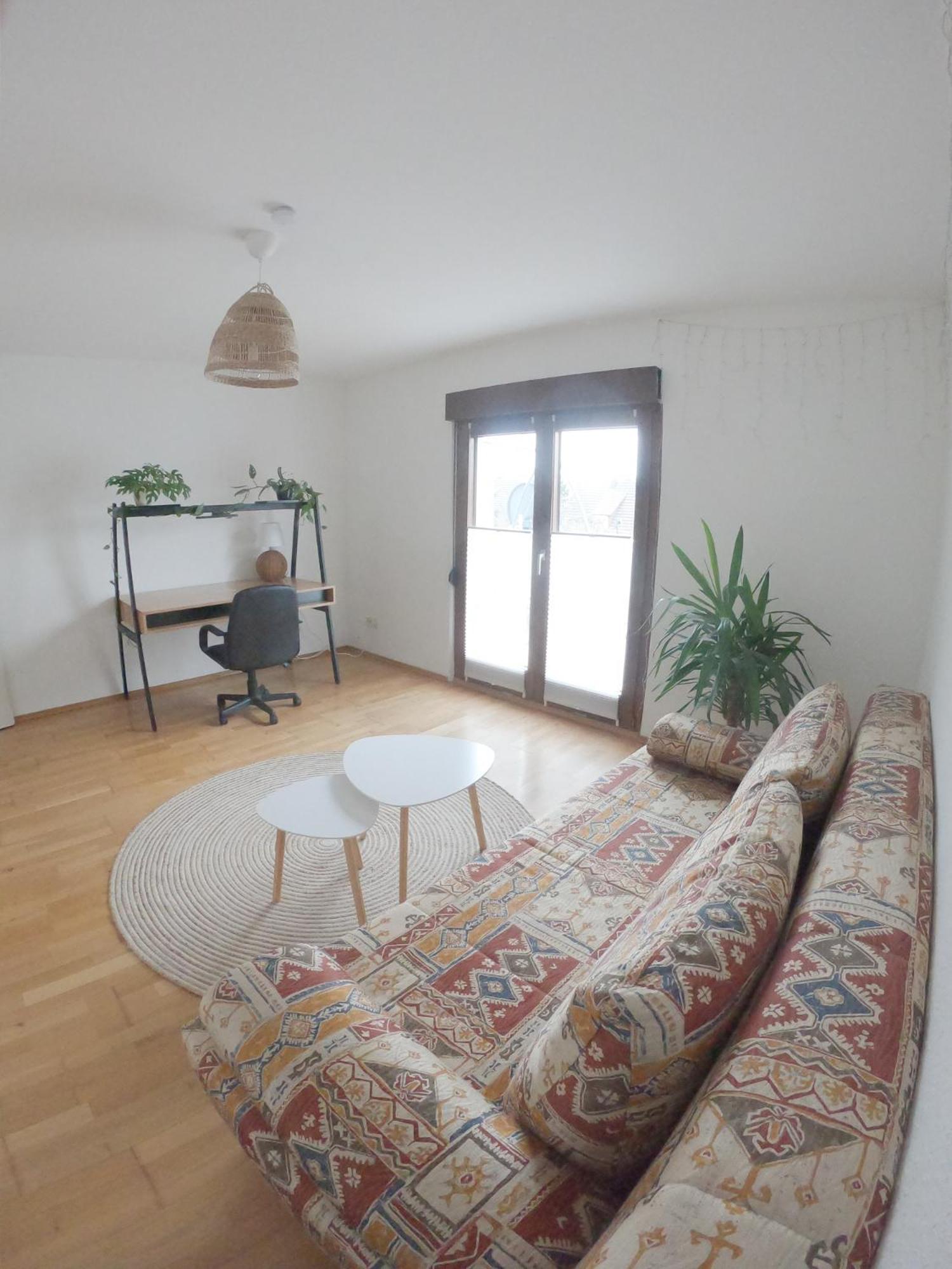 Happybnb Apartment Mit Sonniger Terrasse Lochgau Kültér fotó